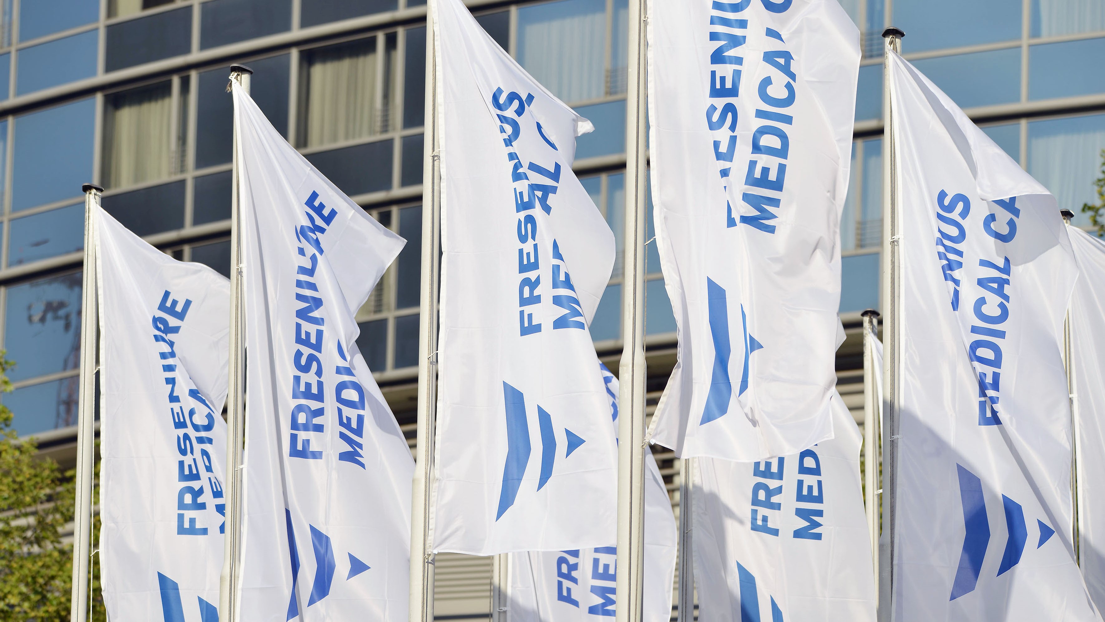 Fresenius Medical Care announces first tranche of its share buyback program of up to EUR 600 million as part of its new capital allocation framework