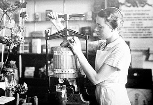 /content/dam/fresenius-medical-care/italy/images/la-nostra-storia/csm_1934_1ef079d340.jpg