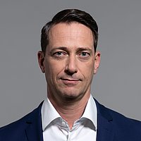 Dr. Dominik Heger