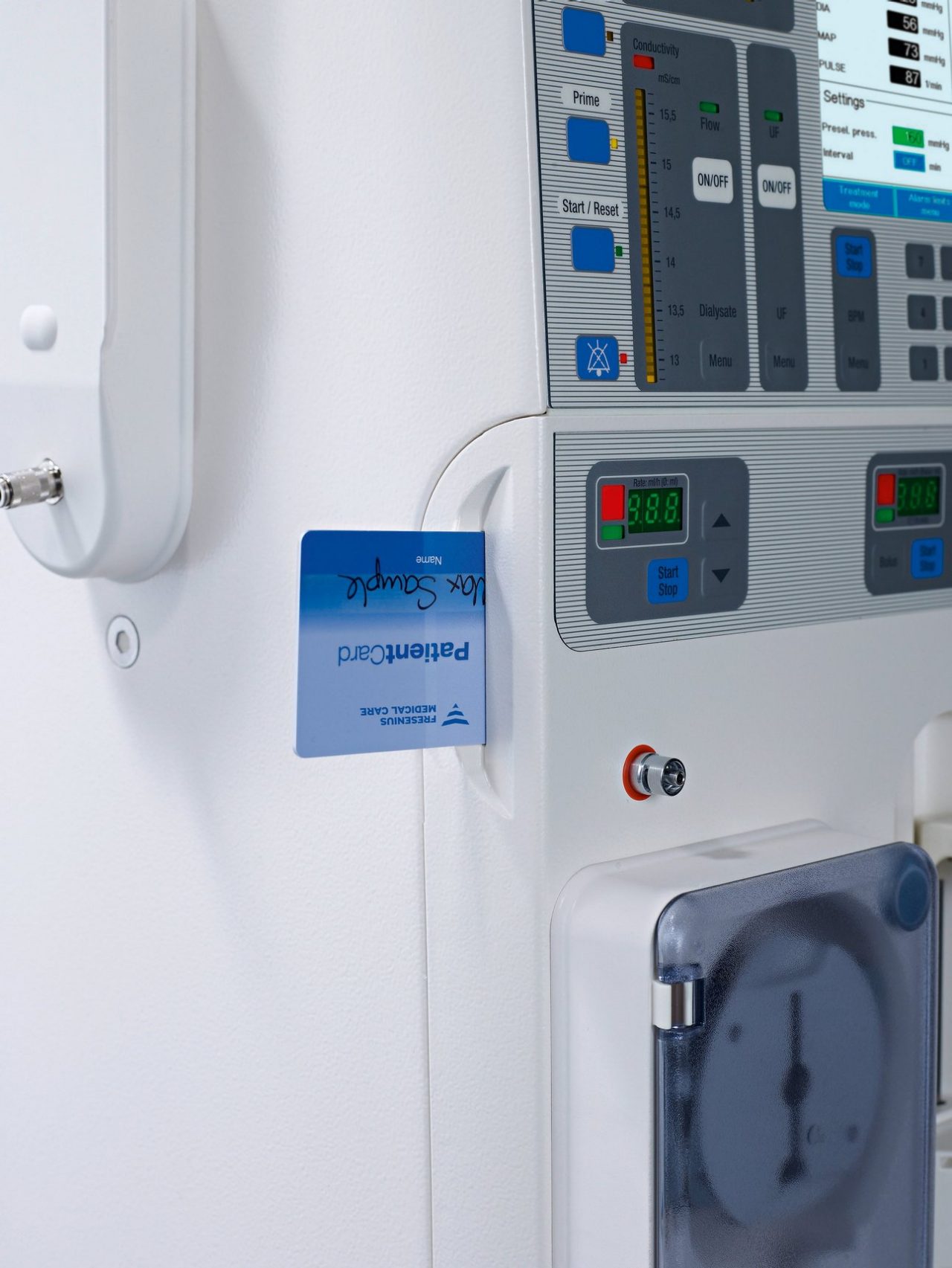 Optional data management with Therapy Data Management System (TDMS)