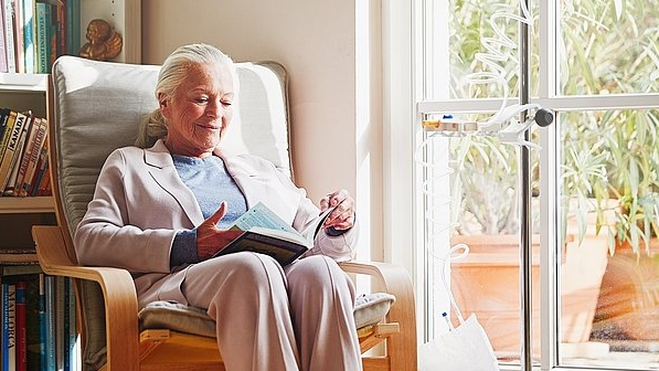 The stay•safe system has been specifically designed to make everyday CAPD treatment more convenient.